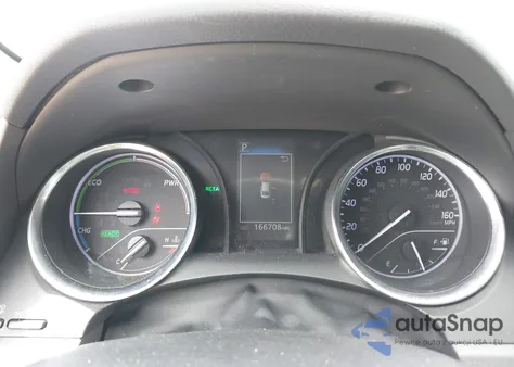 2020 Toyota Camry Le Hybrid z USA, uszkodzony, nr VIN 4T1E31AK2LU520910